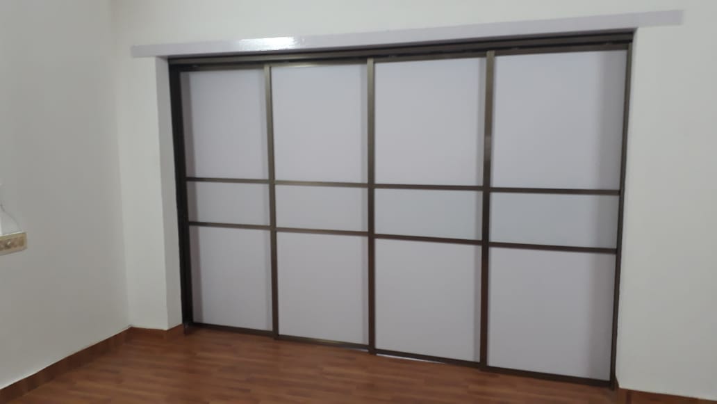 lacquer-glass-wardrobes-dealers-manufacturers-suppliers-in-noida-greater-noida-india